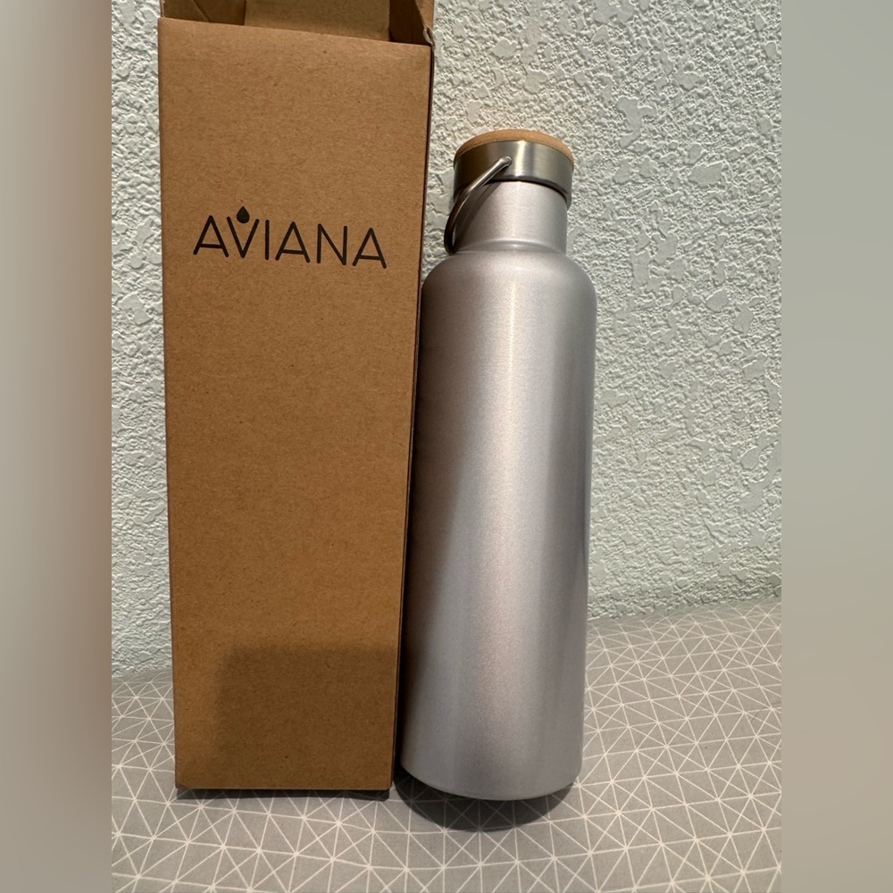 New Aviana Metallics Double Wall Stainless Steel Bottle